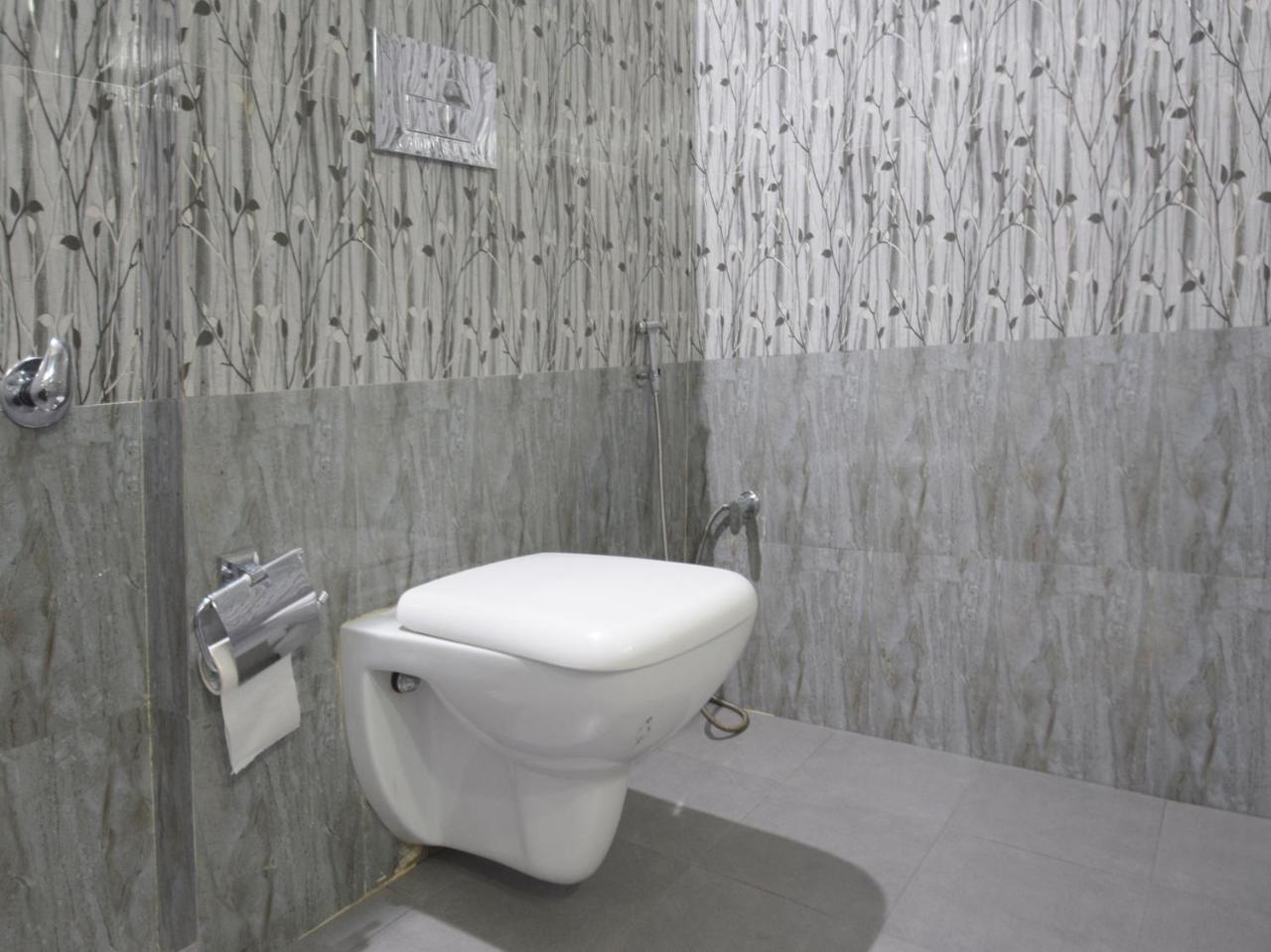 Oyo 5540 Etiler Hotel Katra  Ngoại thất bức ảnh
