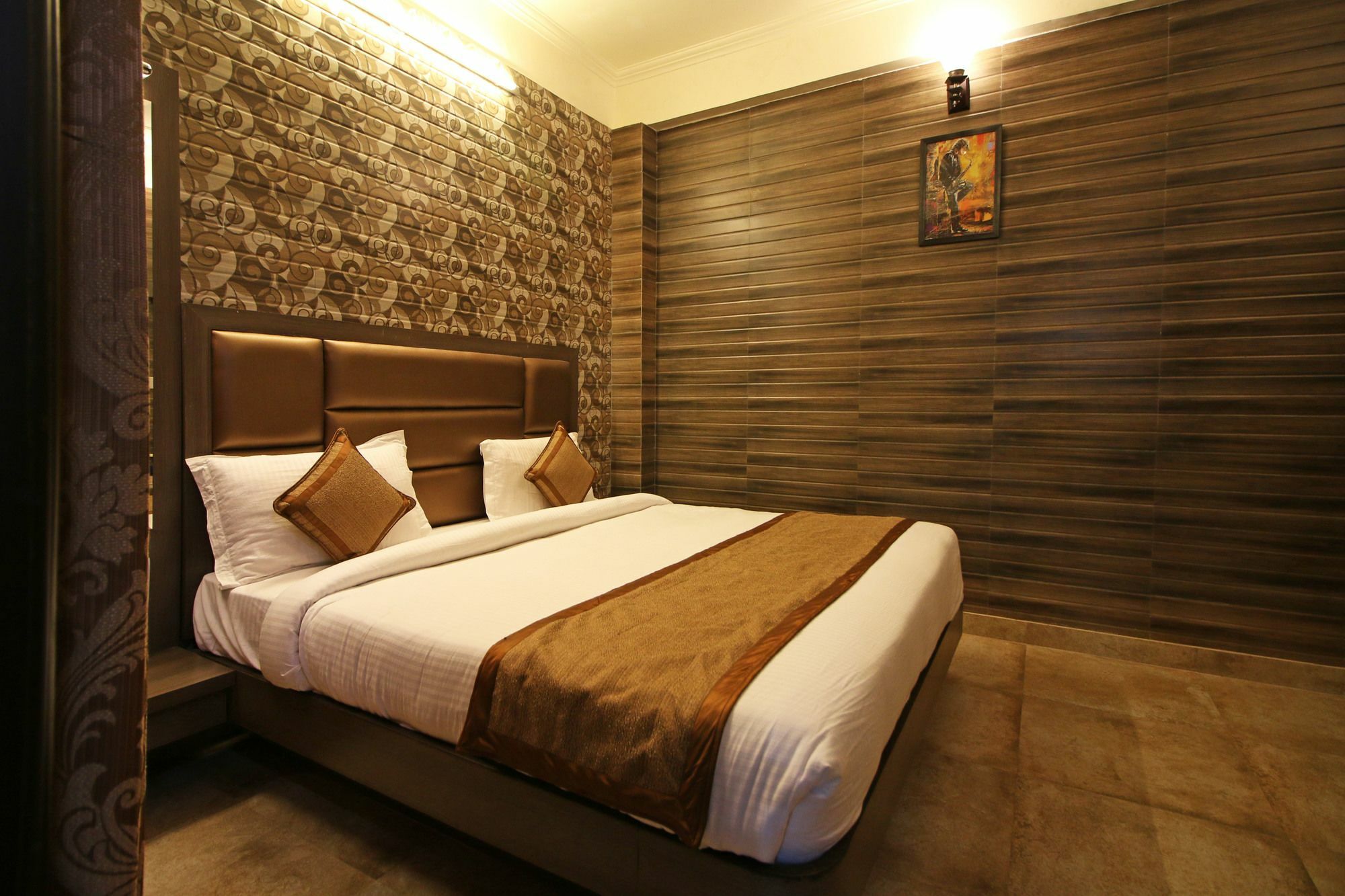 Oyo 5540 Etiler Hotel Katra  Ngoại thất bức ảnh