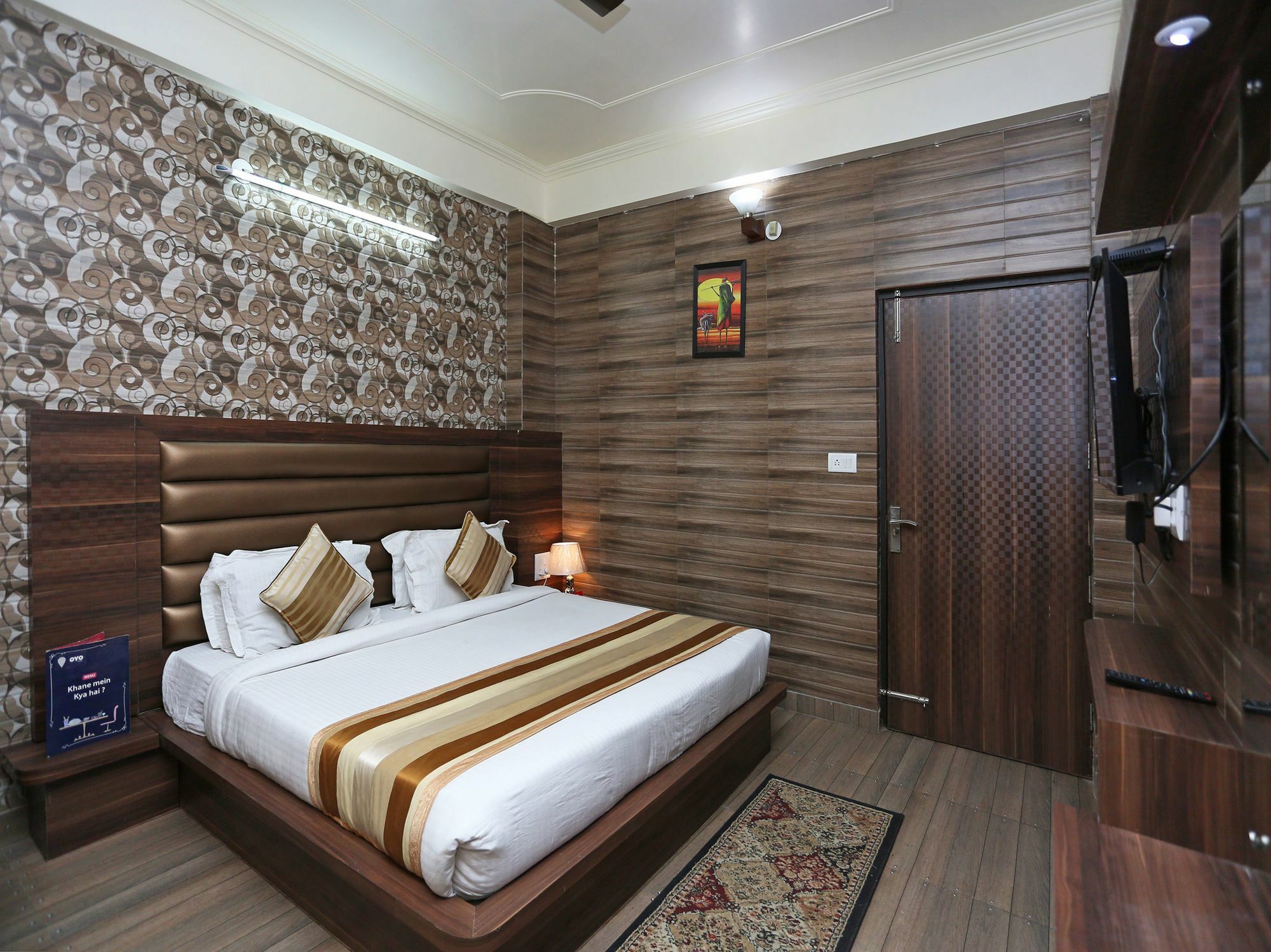 Oyo 5540 Etiler Hotel Katra  Ngoại thất bức ảnh